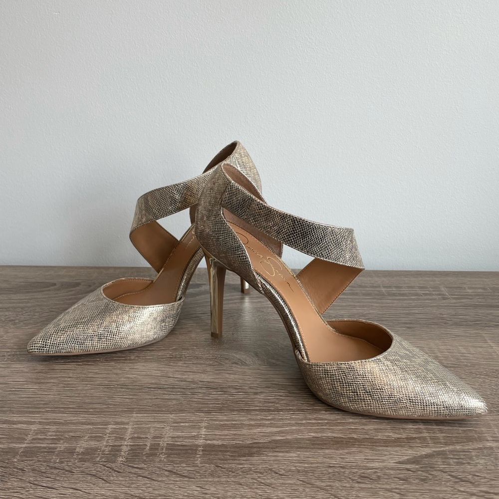 jessica simpson pintra gold stiletto heels NIB
